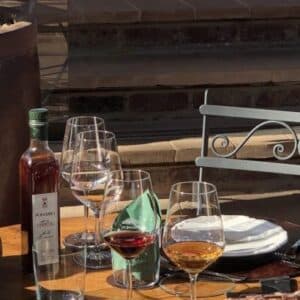 Tenuta Pomario. Degustazione semplice, assaggio di 6 vini e olio di nostra produzione.