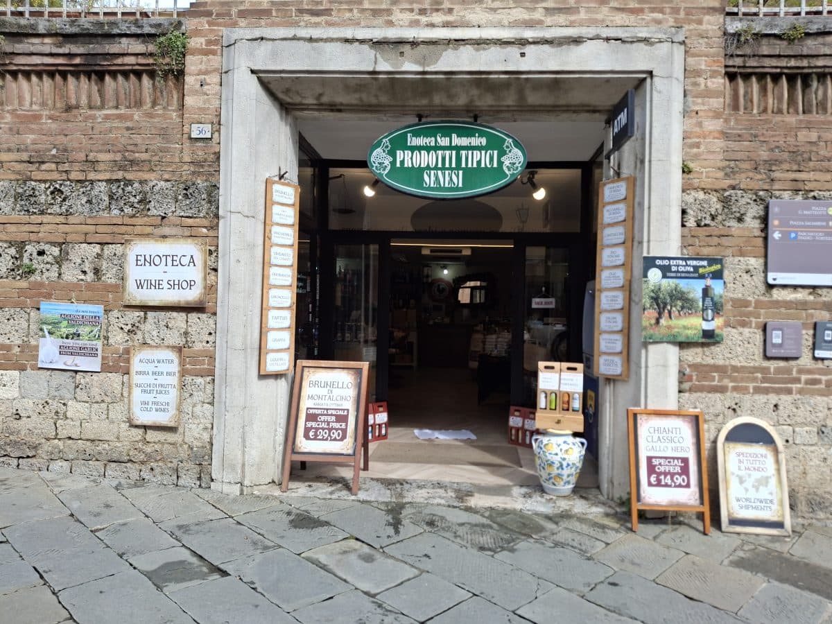 Degustazione presso l' Enoteca di San Domenico: Vernaccia di San Gimignano, Chianti Classico & Brunello di Montalcino
