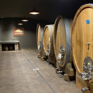 Tenuta Pomario Degustazione semplice 4 vini e olio di nostra produzione.